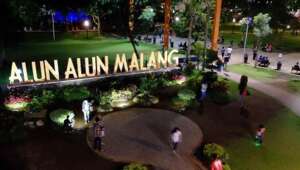 alun alun kota malang