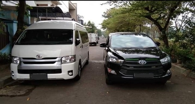 Sewa Mobil Pariwisata Termurah di Surabaya